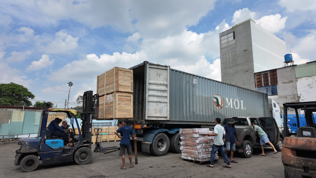 Gửi Xe Máy Đi Lào Chính Ngạch, An Toàn