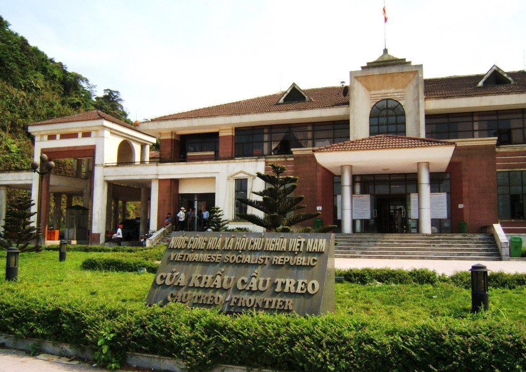 Cửa khẩu Cầu Treo – Hà Tĩnh