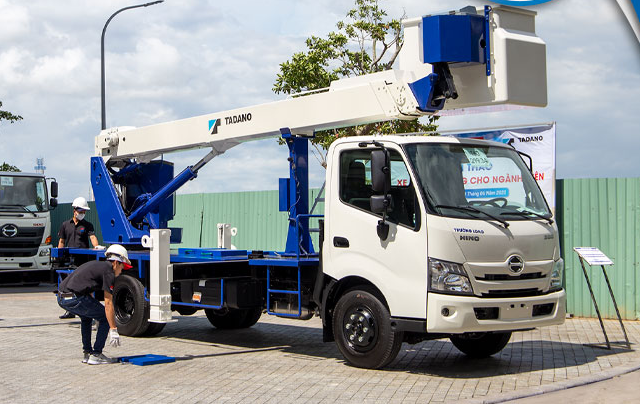 dịch vụ vận chuyển xe chuyên dụng ngành điện lực, viễn thông