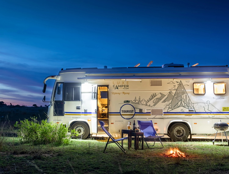 dịch vụ vận chuyển xe caravan