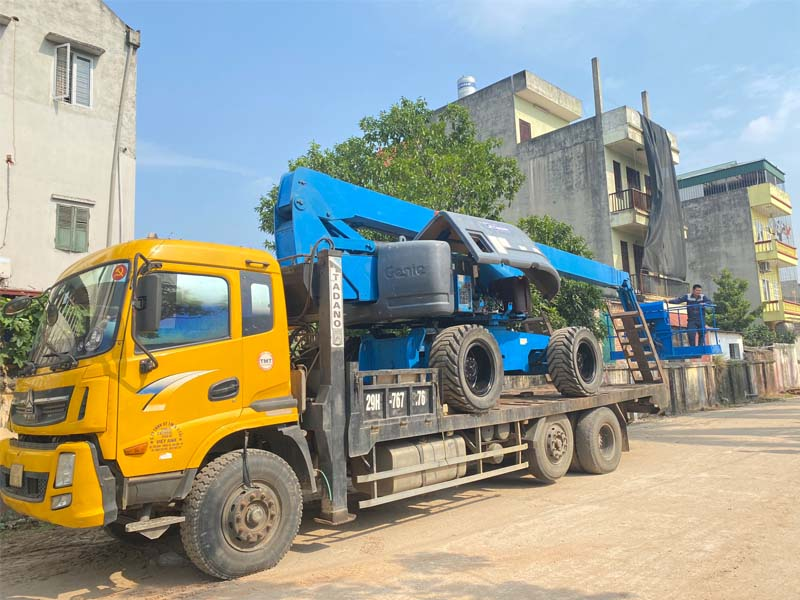dịch vụ vận chuyển xe nâng người