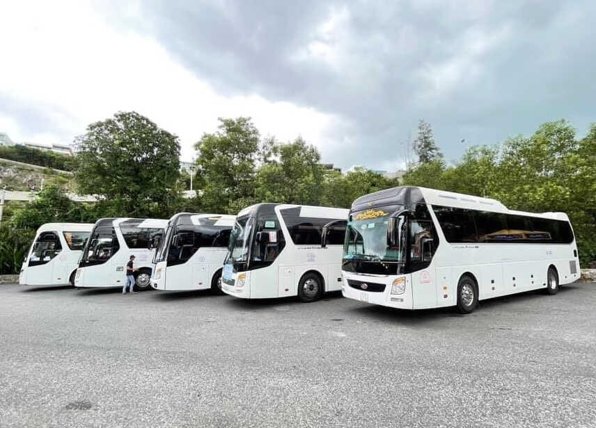 dịch vụ vận chuyển xe đưa đón công nhân