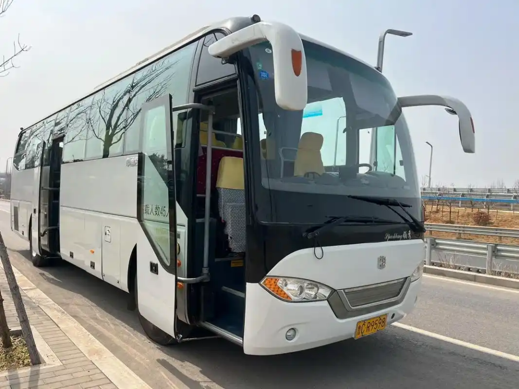 Xe 45 chỗ