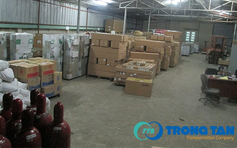 Kho của Nhà xe Trọng Tấn