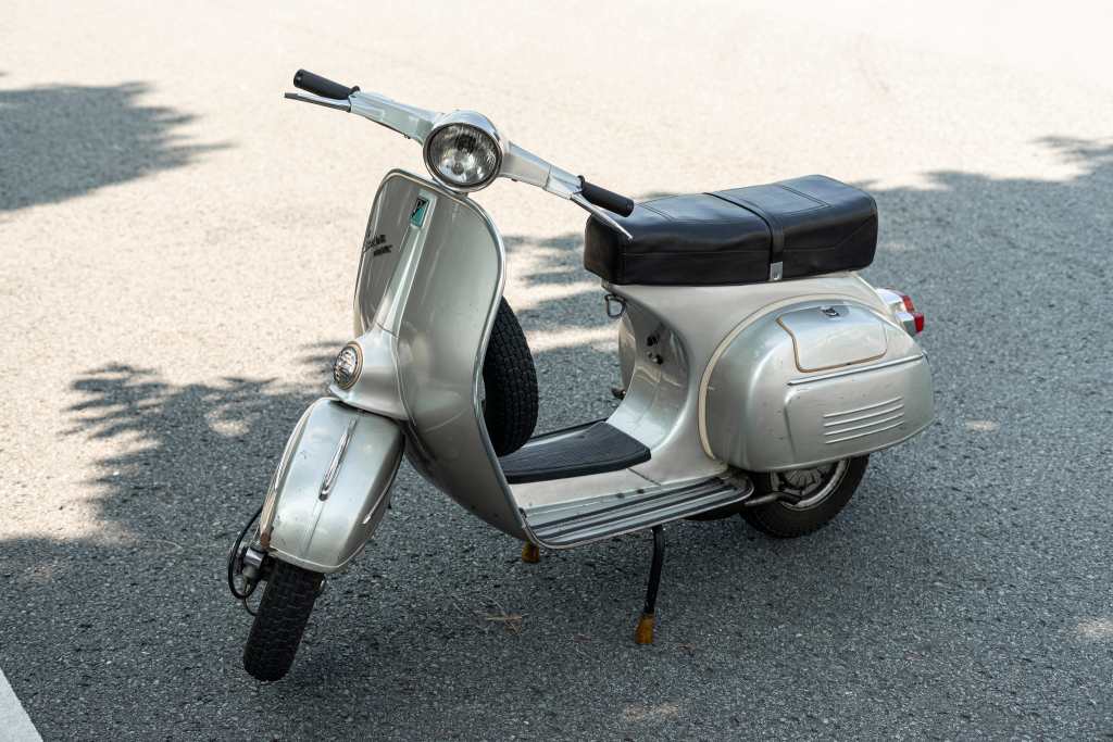 Vespa Super 150