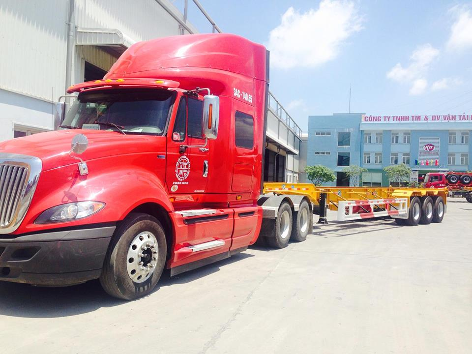 Xe đầu kéo container 40 feet
