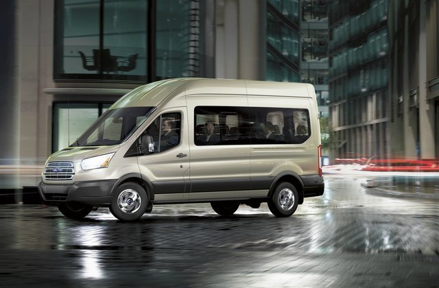 Giá Vận Chuyển Xe Ô Tô 10 Chỗ Đi Bắc Nam