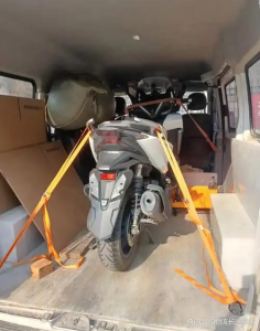 Gửi Xe Máy Cuối Tuần Có Bị Chậm Không?